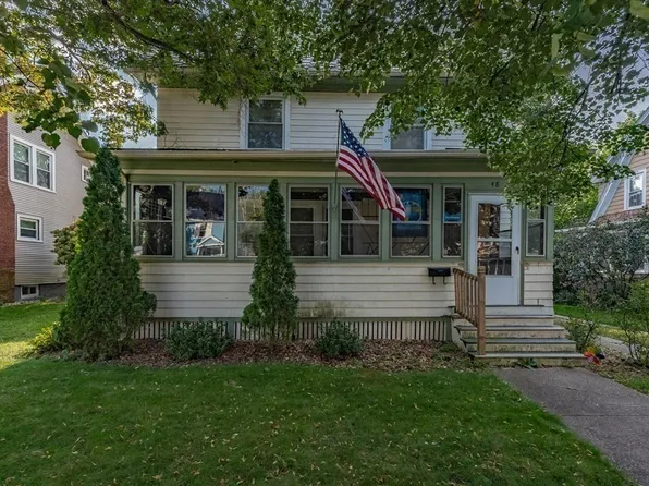 48 Eton St, Springfield, MA 01108