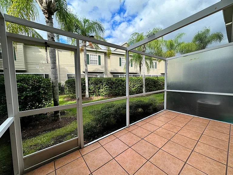 7750 Plantation Cir — Photo 23