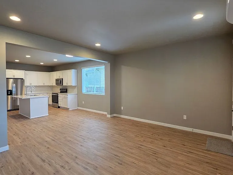 724 N Pearl St #A — Photo 3