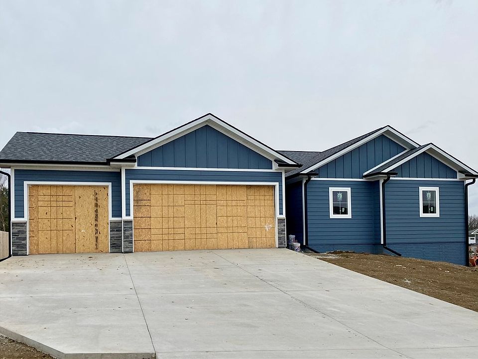 795 182nd Ave, Pella, IA 50219 | Zillow