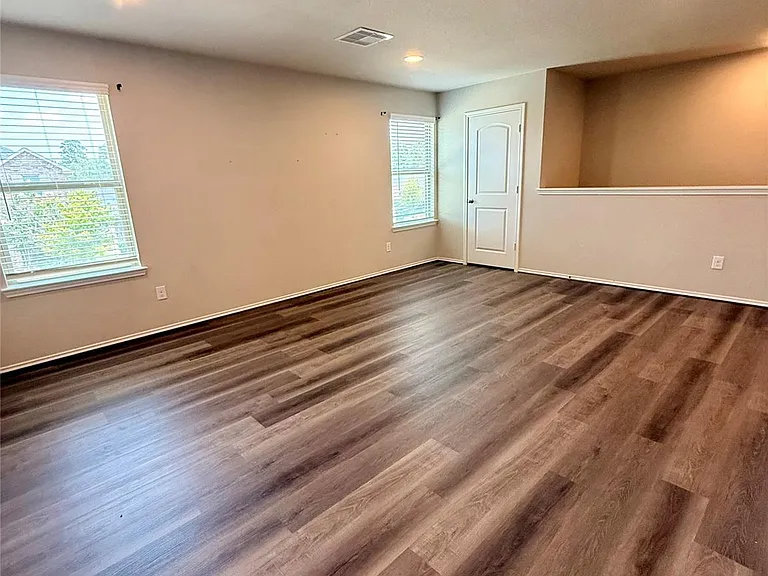 9278 Inland Leather Ln — Photo 27