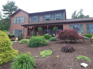 63 Whispering Pines Dr, Lock Haven, PA 17745