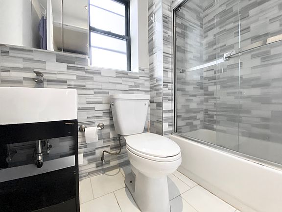 5th image of 965 Amsterdam Ave APT 3D