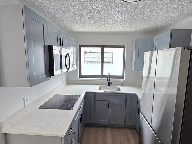 141 W 31st St #2 — Photo 3