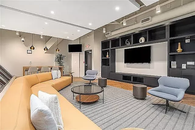 1101 Walnut St #1106 — Photo 26