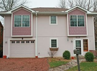 2421 Black Lake Rd, Spring Park, MN 55384