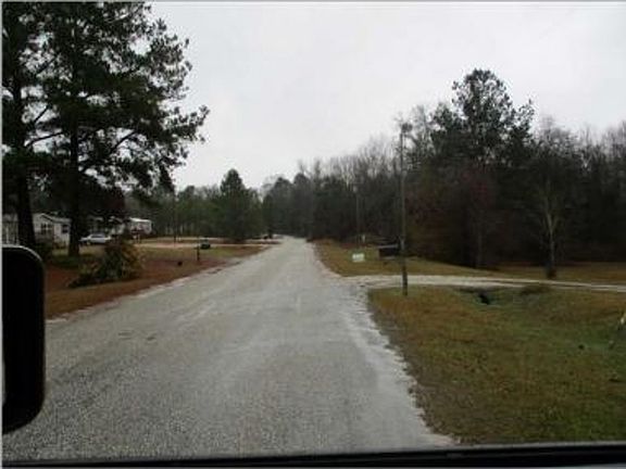 Exterior Neighborhood (street photo)