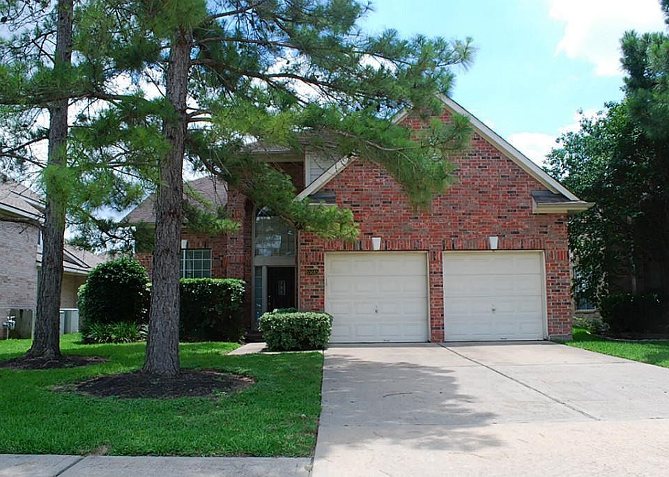 1st image of 15515 Clear Valley Dr