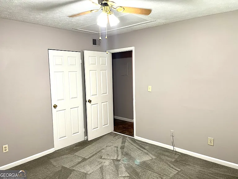 216 Sheraton Ct — Photo 11