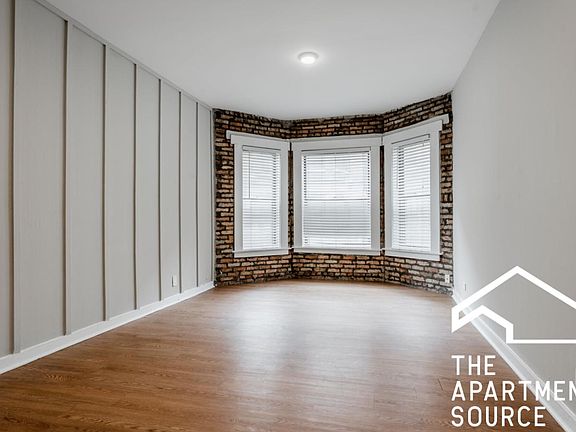 3rd image of 3435 N Elaine Pl