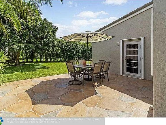 2nd image of 6513 NW 78th Dr