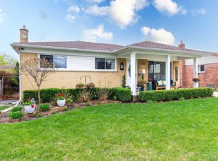 2993 Grange Rd, Trenton, MI 48183