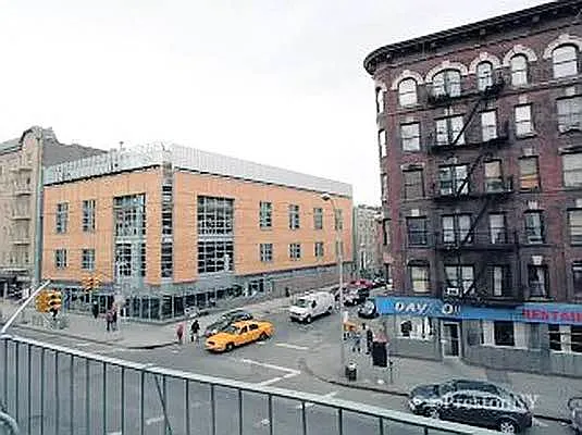 Rented by J PRESTON AND ASSOCIATES INC | media 12