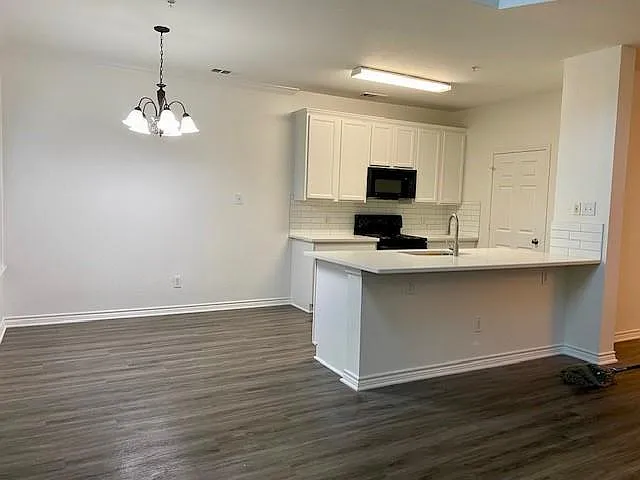 413 Gershwin Way — Photo 4