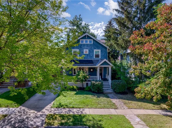 1504 Cordova Ave, Lakewood, OH 44107