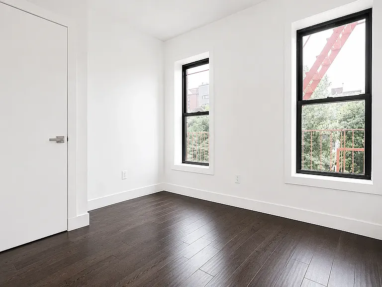 805 Quincy St #5 — Photo 2