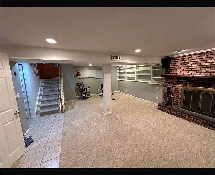 18 Greenwich Rd — Photo 15