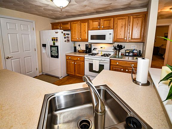 5th image of 808 Alyssa Dr Unit 808