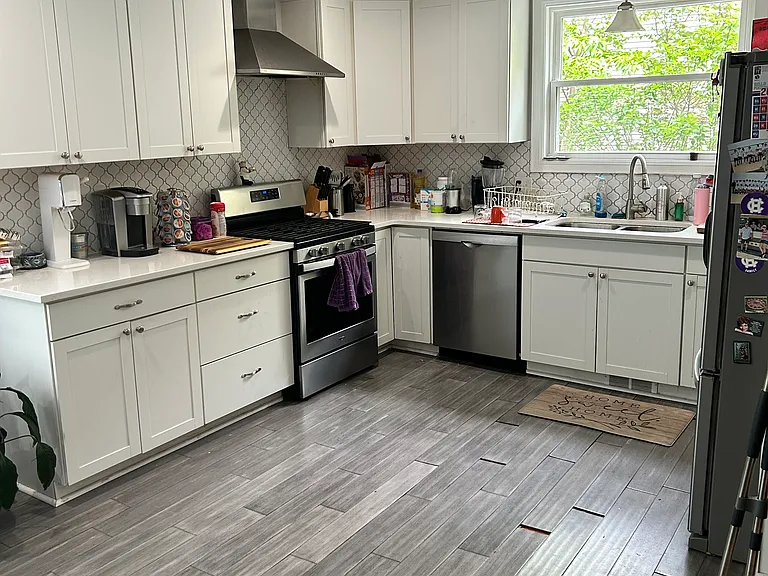 226 Anderson Pl — Photo 2