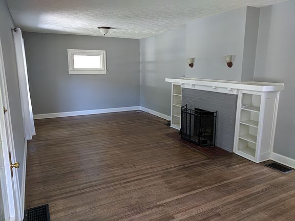 2nd image of 4621 Winthrop Ave