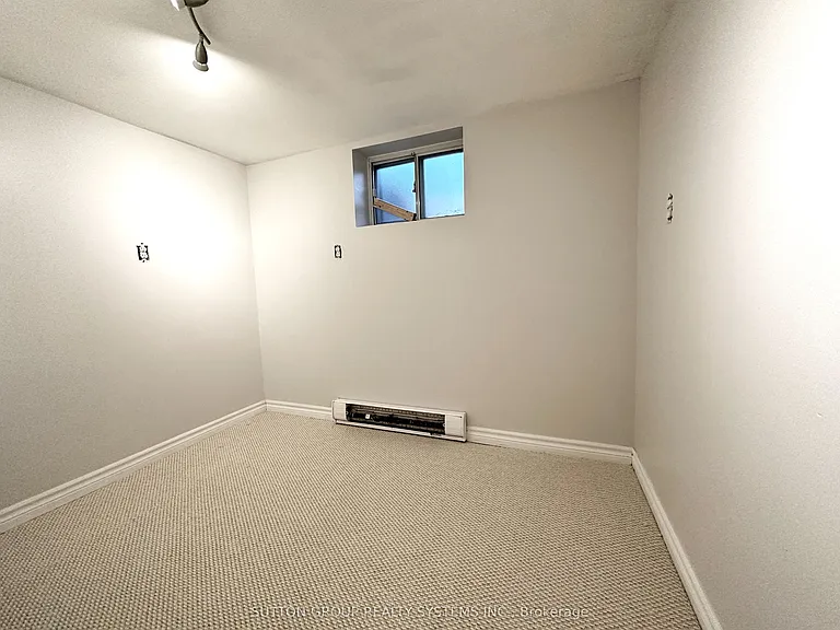497 Annette St #1 — Photo 12