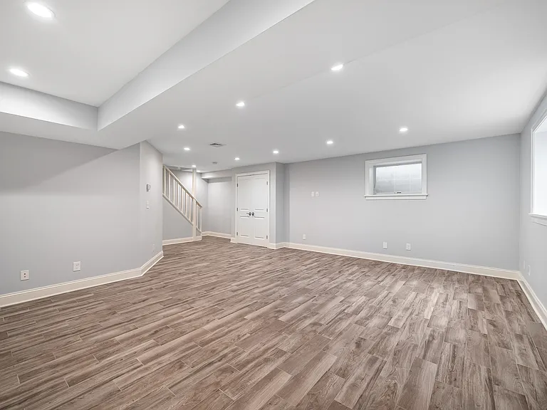80 E Sunnyside Ln #1 — Photo 21