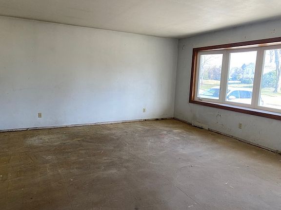 5th image of 2135 13th St