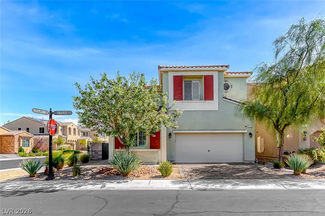 4 bed, 3.0 bath, 2459 sqft, $2,750 — Photo 1