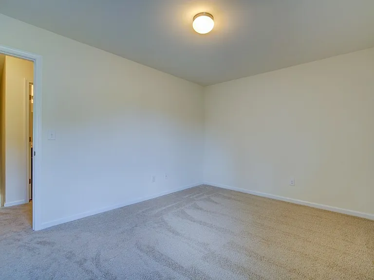 584 Craftsman Ln — Photo 29