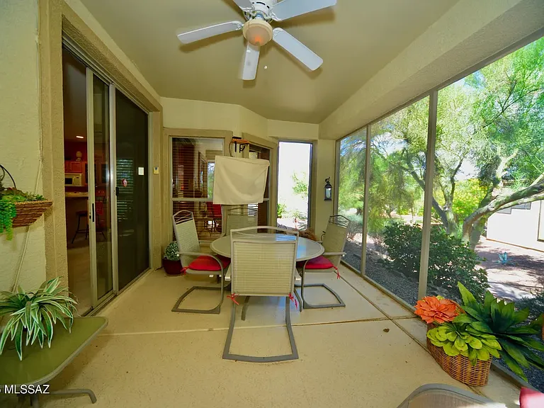 733 W Shadow Wood St — Photo 17
