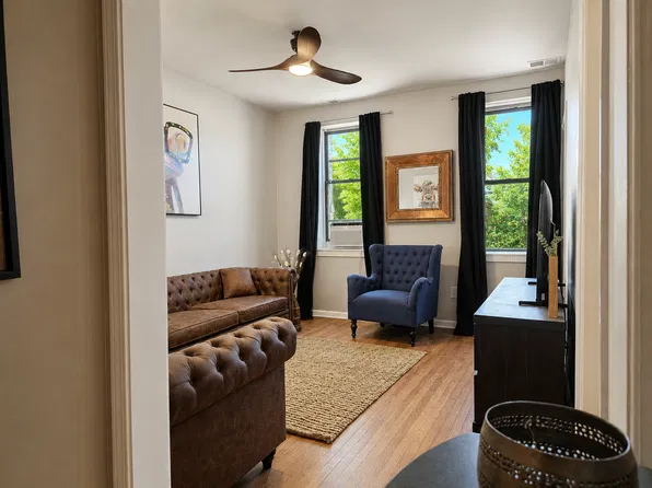 1903 W Fullerton Ave #1A, Chicago, IL 60614