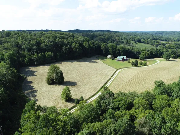 240 Iron Works Rd, Irvine, KY 40336