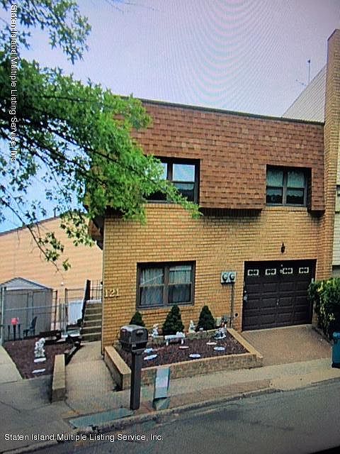 1st image of 121 Mimosa Ln