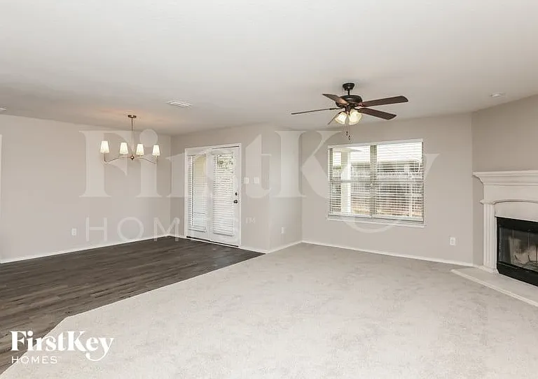 6212 Skysail Rd — Photo 2