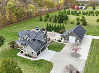 18621 Amstutz Rd, Auburn, IN 46706