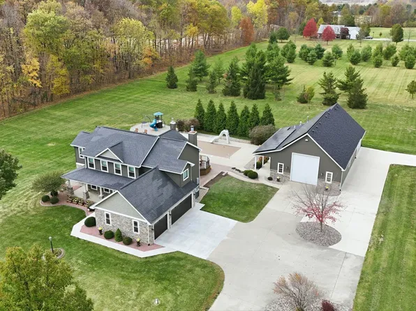 18621 Amstutz Rd, Auburn, IN 46706