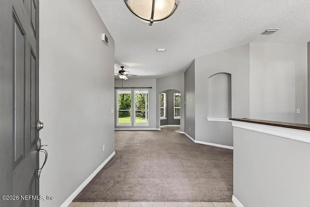 4 bed, 2.5 bath, 3182 sqft, $3,100 — Photo 3
