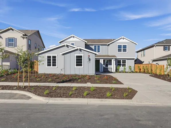 562 Royal National Rd, Vacaville, CA 95687