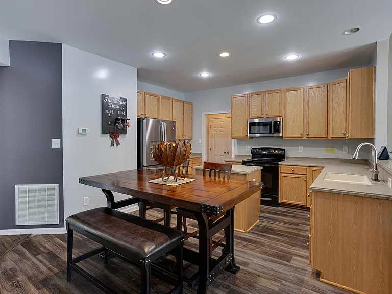 13312 Silverdust Ln — Photo 9