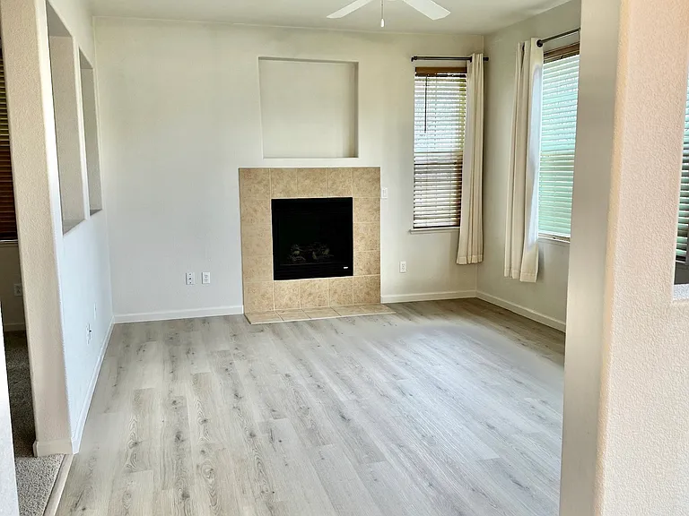 6682 Panther Creek Dr — Photo 14