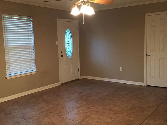 3rd image of 17326 Ashton Ave