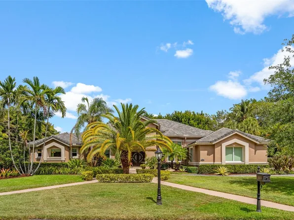 10605 Indian Trl, Cooper City, FL 33328