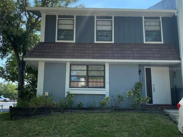 1337 Abbey Crescent Ln, Clearwater, FL 33759