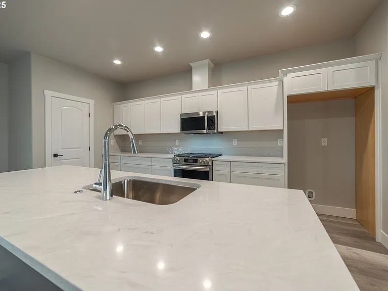 1635 Hayes St — Photo 24