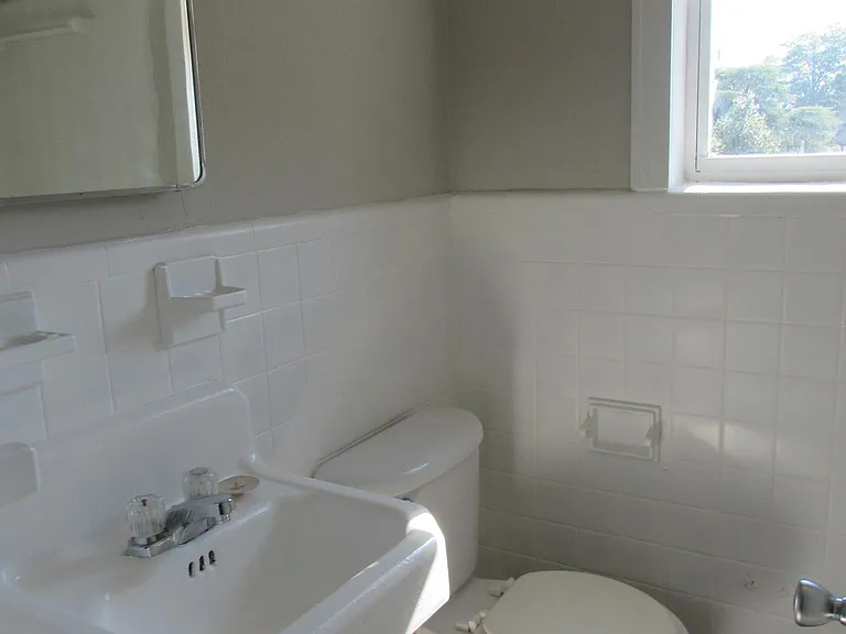 Bathroom - Upstairs