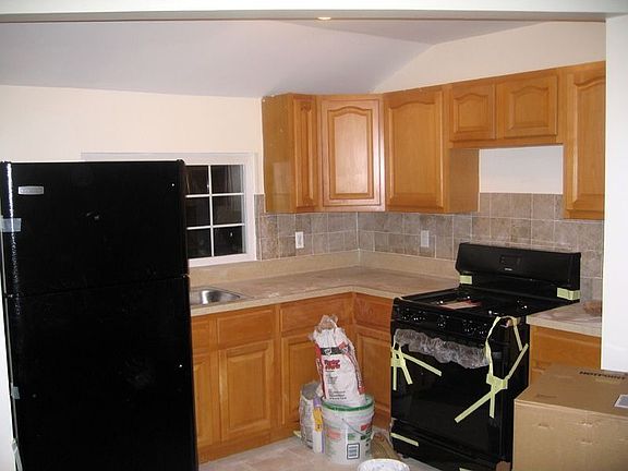 2nd Fl. Kit w/New Appliances