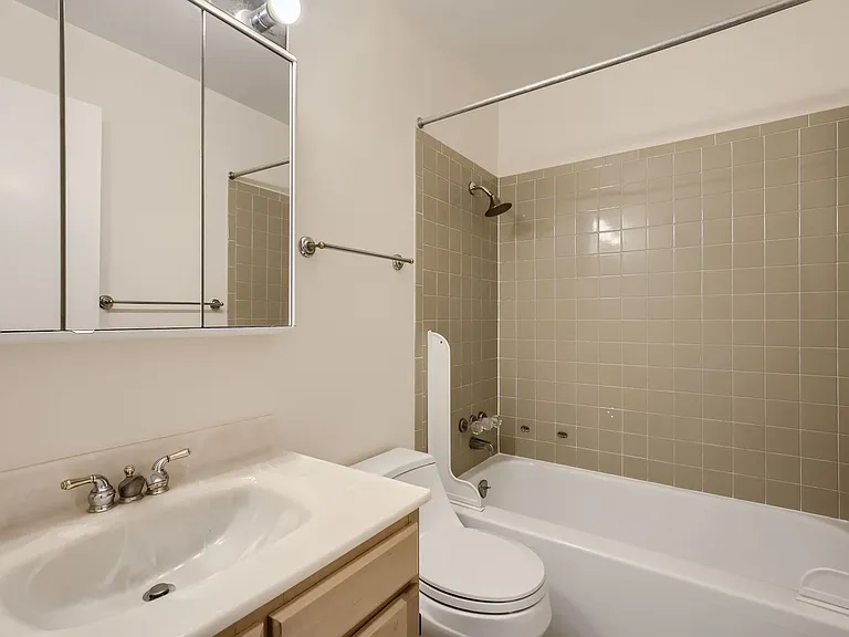 1538 Chambers Dr — Photo 7