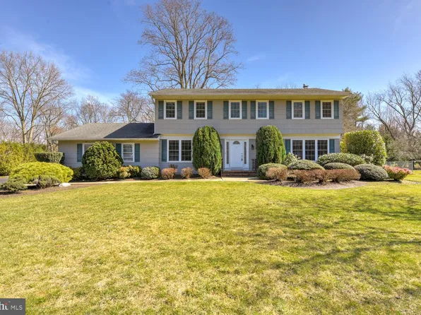 17 Park Hill Ter, Princeton Junction, NJ 08550