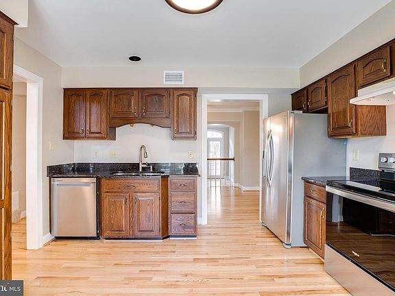 3rd image of 6502 Westhaven Ln