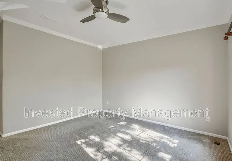 9531 Cedarhurst Ln #D — Photo 12